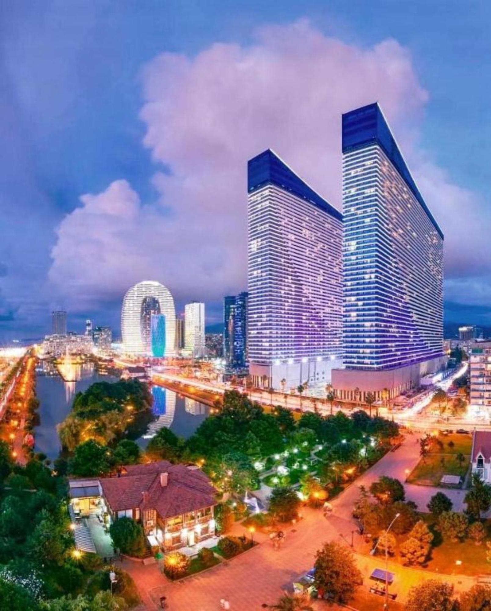 Orbi City Panorama Vip Lägenhet Batumi Exteriör bild